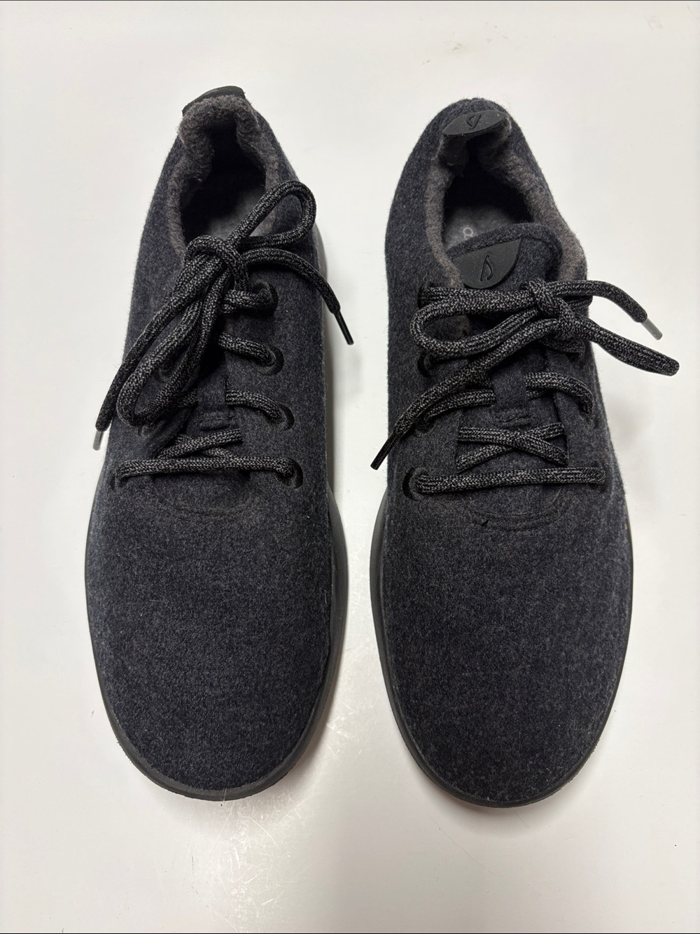 Allbirds Wool Runners - Men's Dark Gray Lace-Up Sneakers size 10
